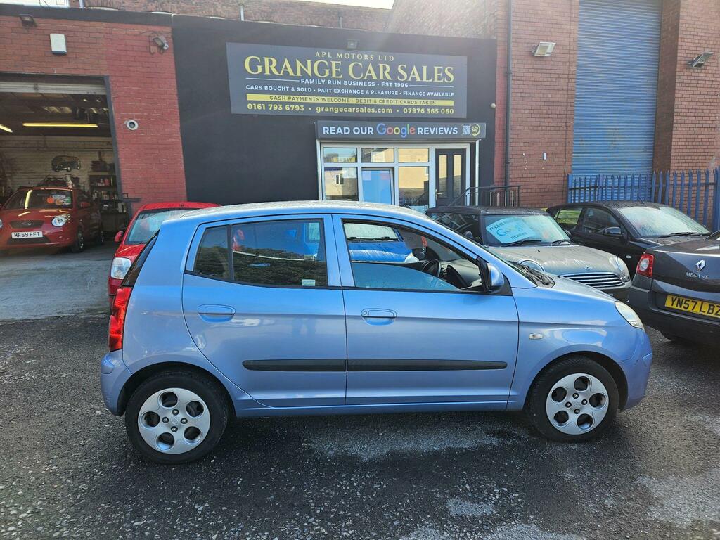 Kia Picanto Hatchback #1
