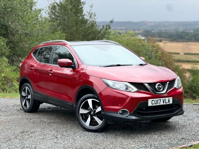 Nissan Qashqai Dci N-vision Suv Red