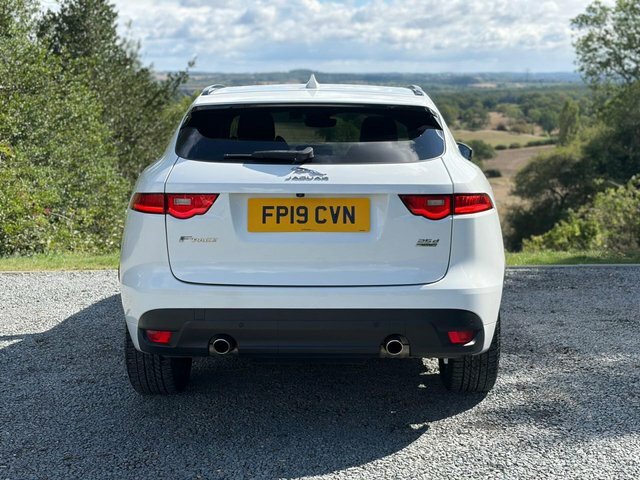Jaguar F-Pace D240 R-sport Suv White #6