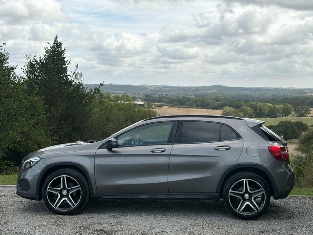 Mercedes-Benz GLA Class Gla220d Amg Line Premium Grey #4