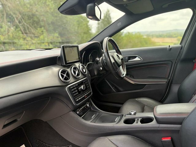 Mercedes-Benz GLA Class Gla220d Amg Line Premium Grey #6
