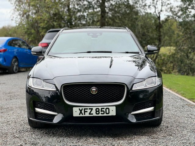 Jaguar XF R-sport Sportbrake Black #3