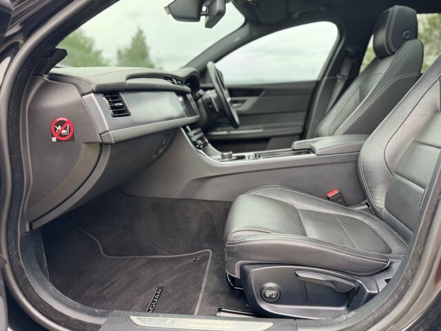Jaguar XF Portfolio Red #14