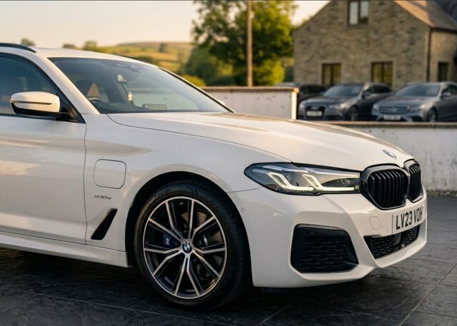 BMW 5 Series 530E 12Kwh M Sport White #4