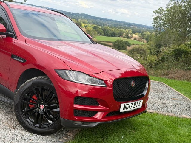 Jaguar F-Pace D240 Portfolio Suv Red #3