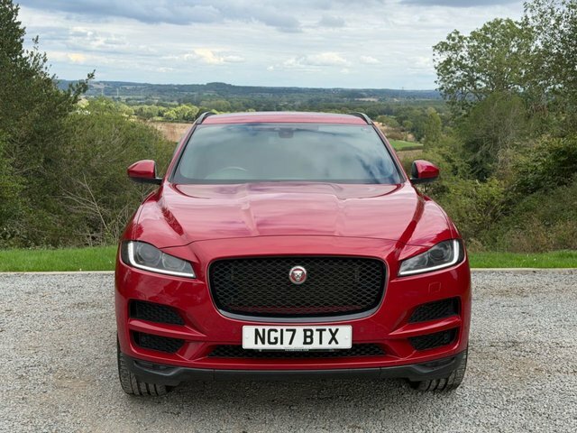 Jaguar F-Pace D240 Portfolio Suv Red #5