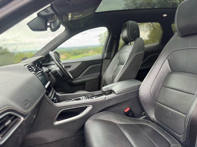 Jaguar F-Pace D180 R-sport Suv Black #2