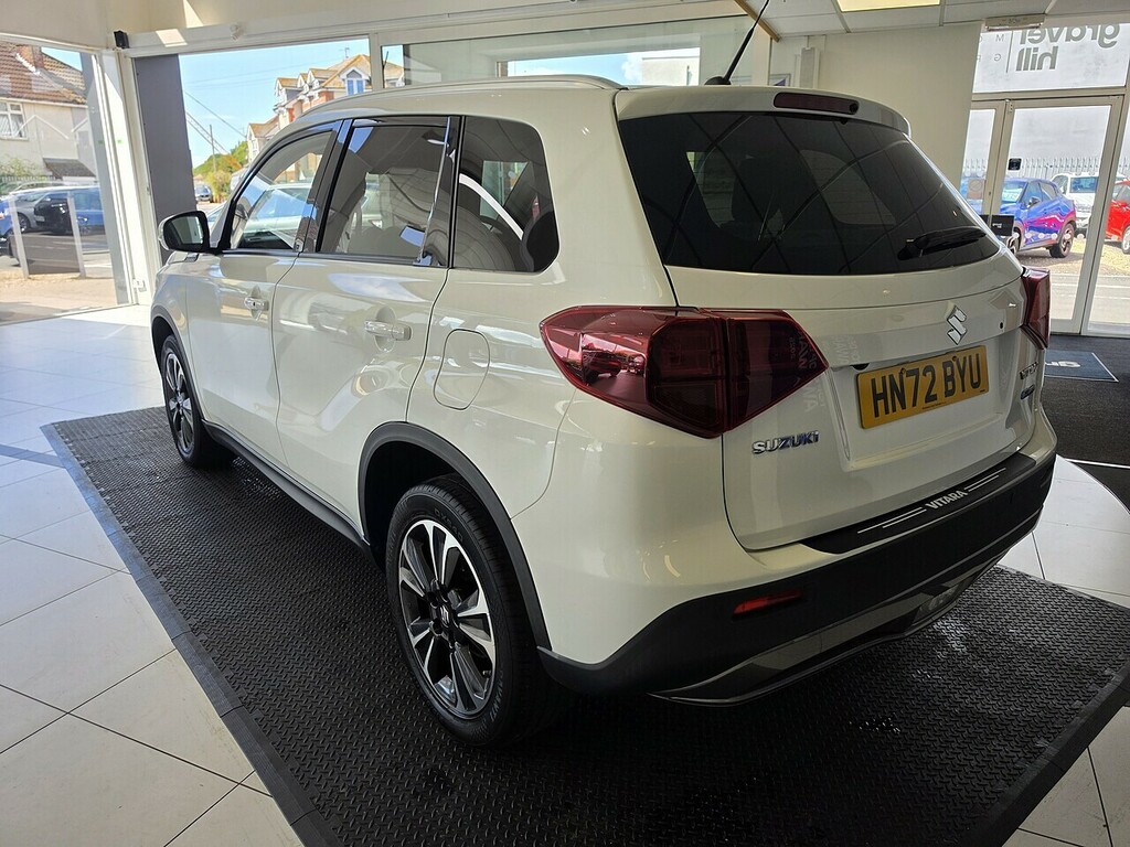 Suzuki Vitara 1.5 Sz5 Suv Hybrid Ags Allgrip Eur HN72BYU White #5