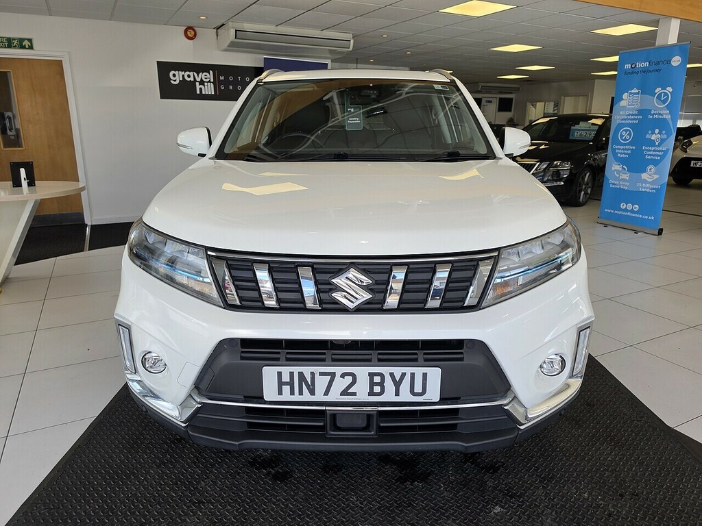 Suzuki Vitara 1.5 Sz5 Suv Hybrid Ags Allgrip Eur HN72BYU White #2