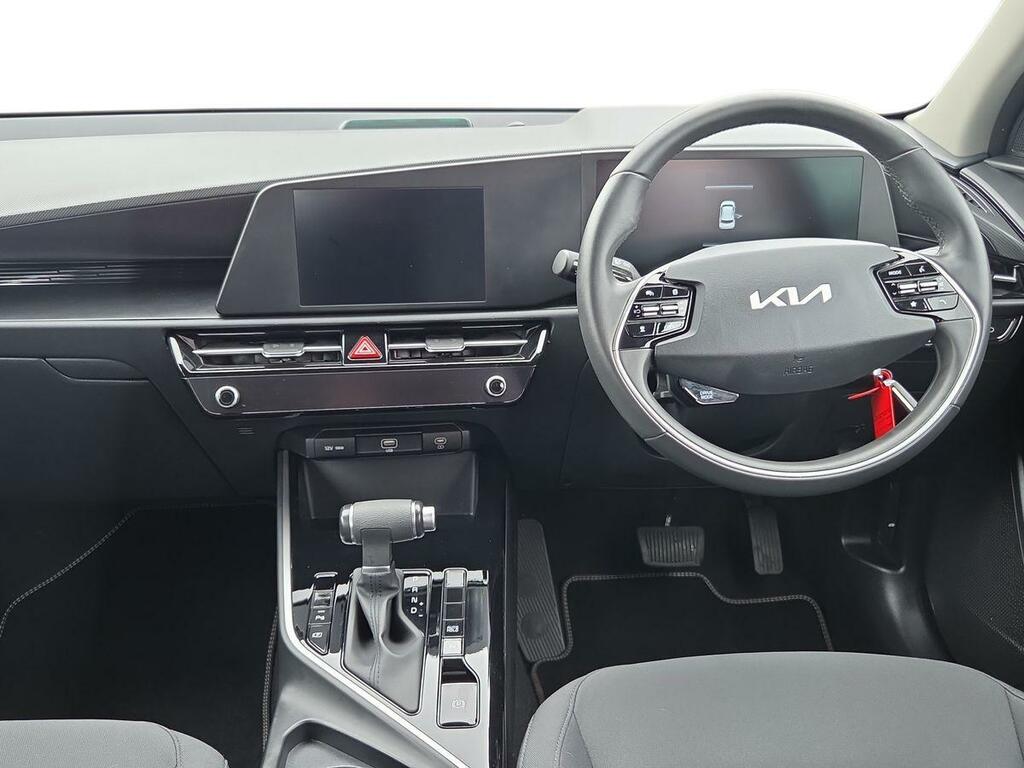 Kia Niro 3 White #8