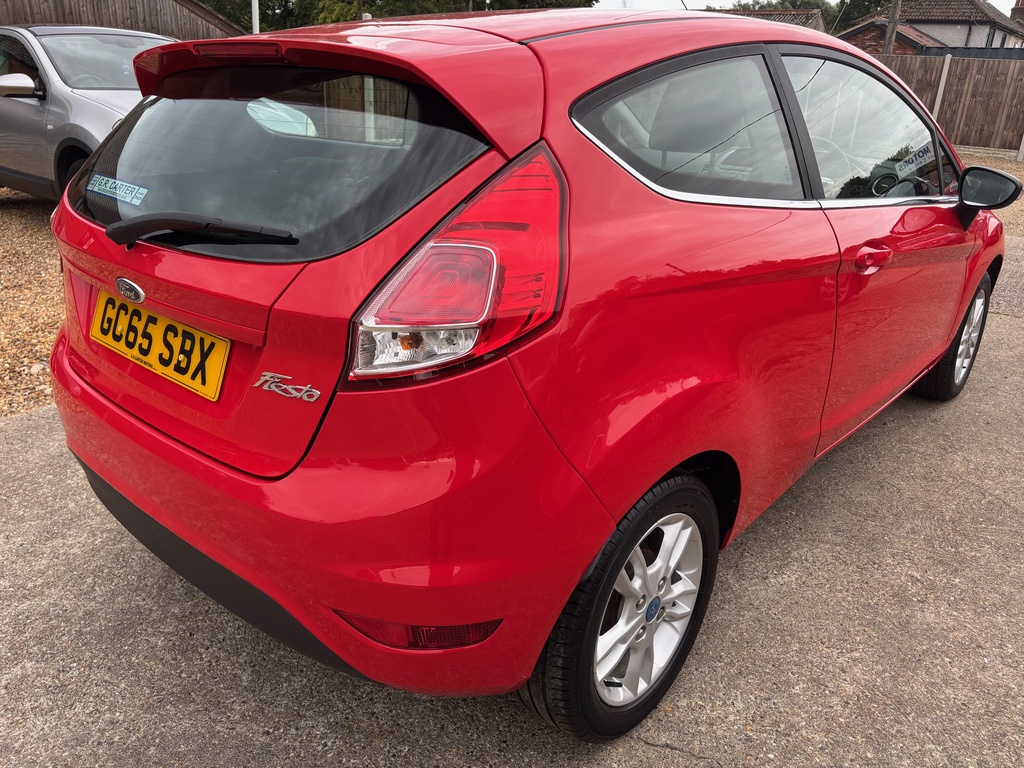 Ford Fiesta 1.25 Zetec Euro 6 Red #6
