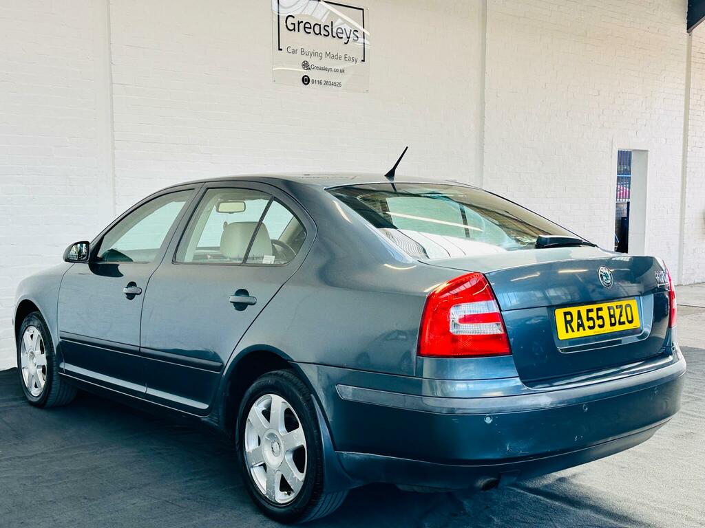 Skoda Octavia Variant Ambiente Brown #2