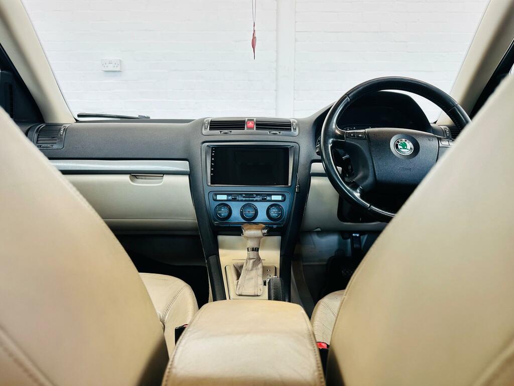 Skoda Octavia Variant Ambiente Brown #6