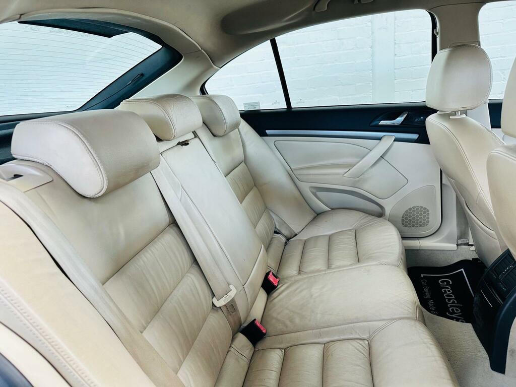 Skoda Octavia Variant Ambiente Brown #10