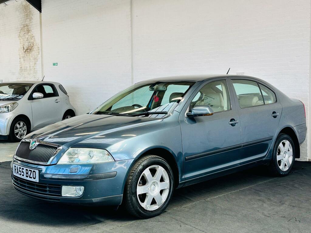 Skoda Octavia Variant Ambiente Brown #17
