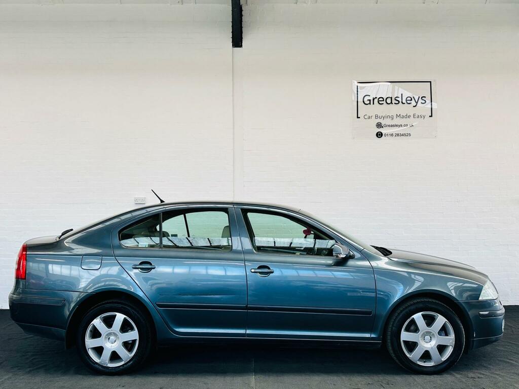 Skoda Octavia Variant Ambiente Brown #14