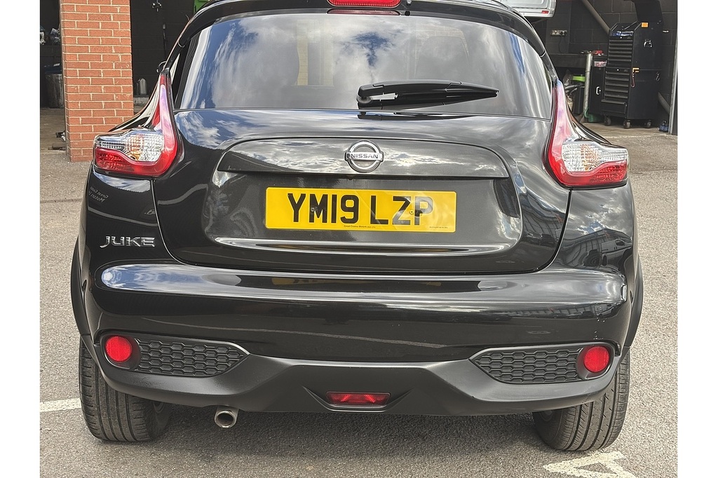 Nissan Juke 1.6 112 Tekna Bose Red #4