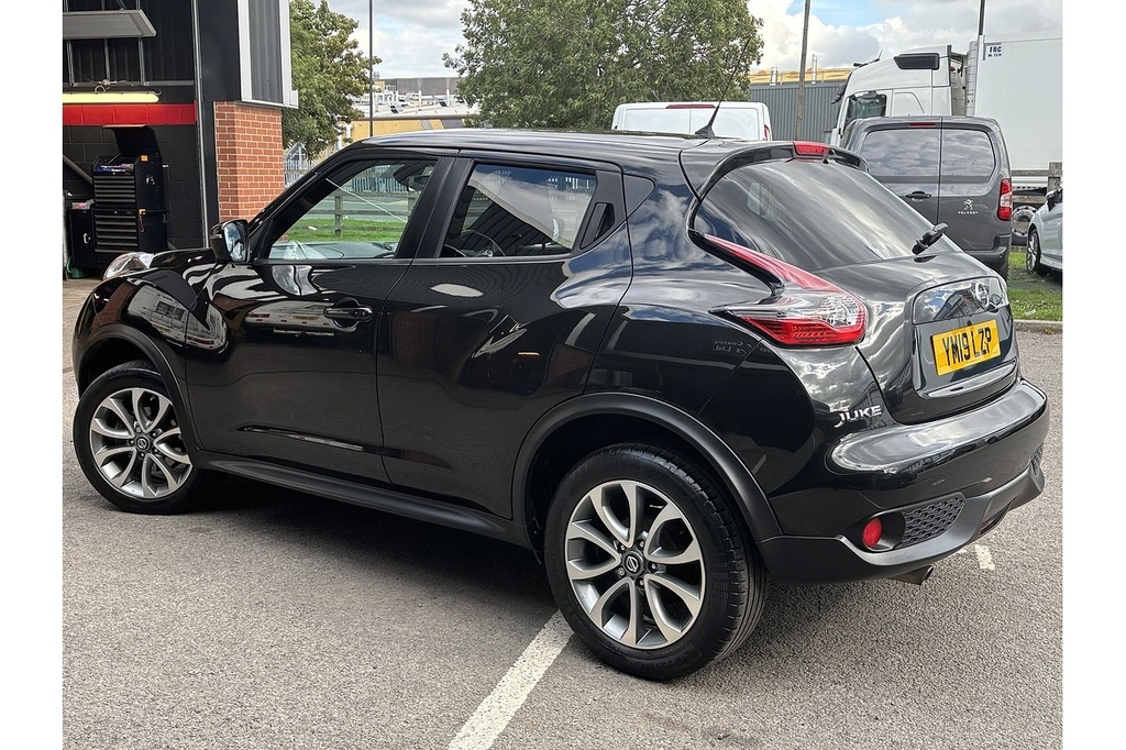 Nissan Juke 1.6 112 Tekna Bose Red #6