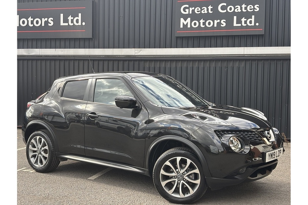 Nissan Juke 1.6 112 Tekna Bose Red #1