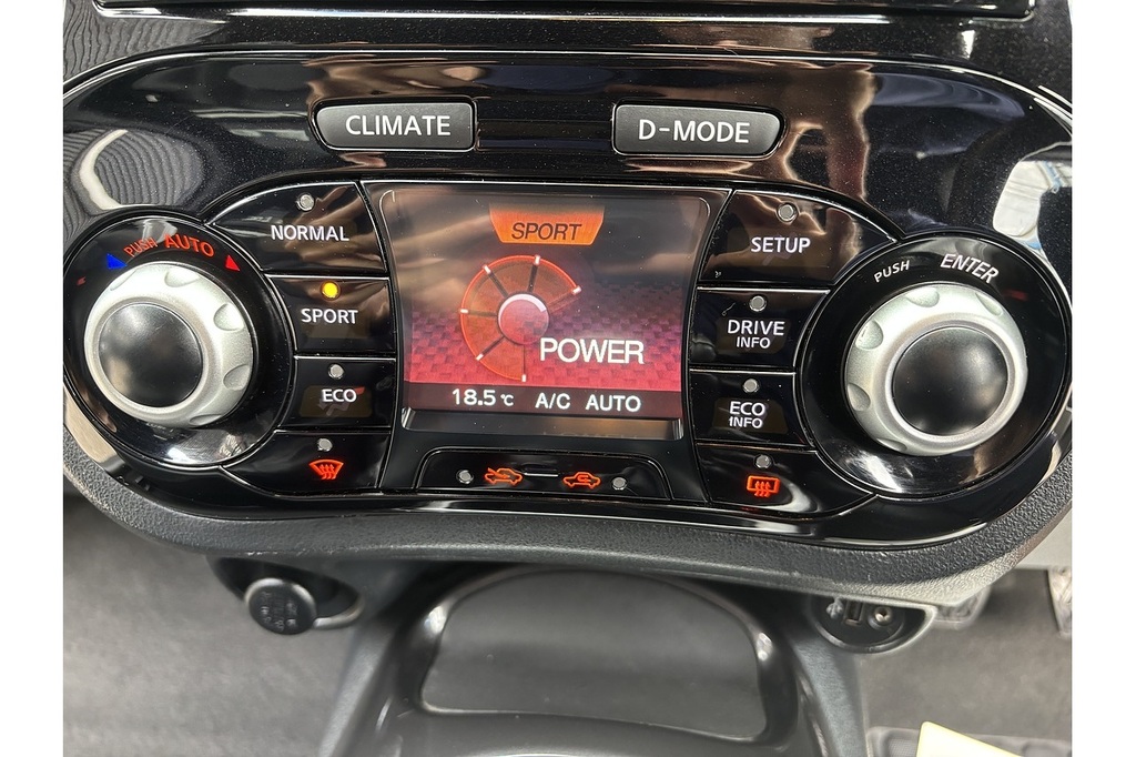 Nissan Juke 1.6 112 Tekna Bose Red #35