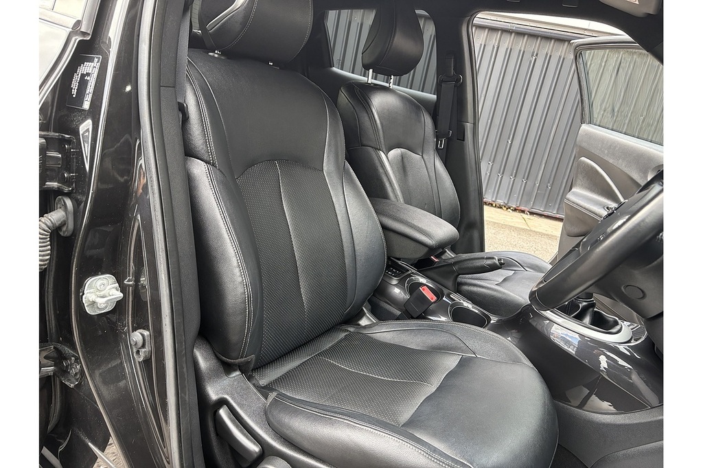 Nissan Juke 1.6 112 Tekna Bose Red #19
