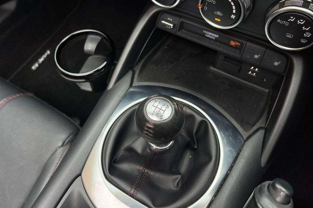 Mazda MX-5 RF 2.0 Skyactiv-g Launch Edition Convertible Petr Grey #24