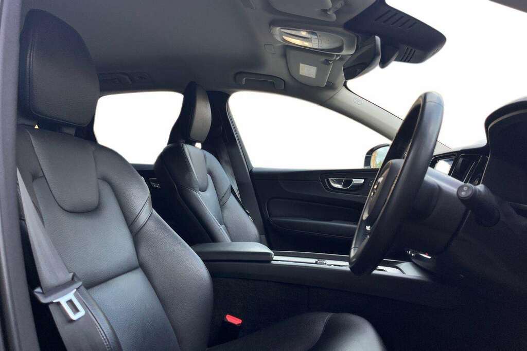 Volvo XC60 Core B5 Mhev Awd Aut YP72CPE Black #3