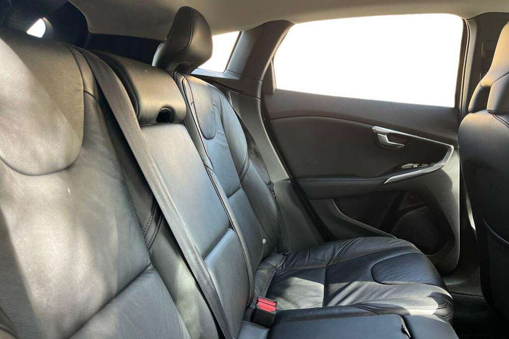 Volvo V40 D2 Se Lux Nav Black #10