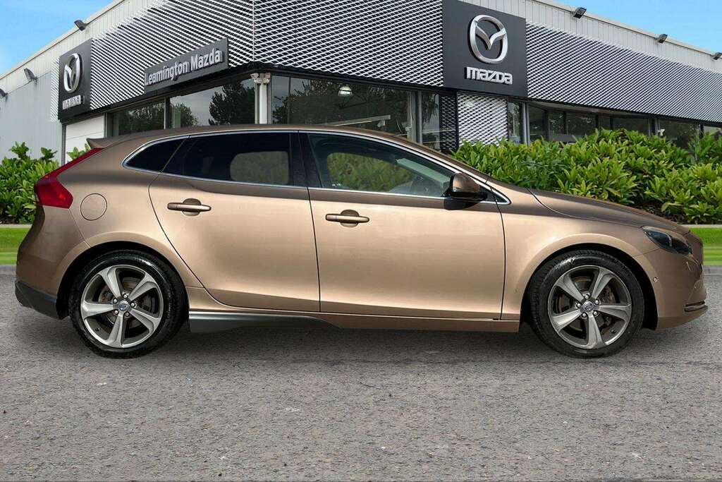 Volvo V40 D2 Se Lux Nav Black #4