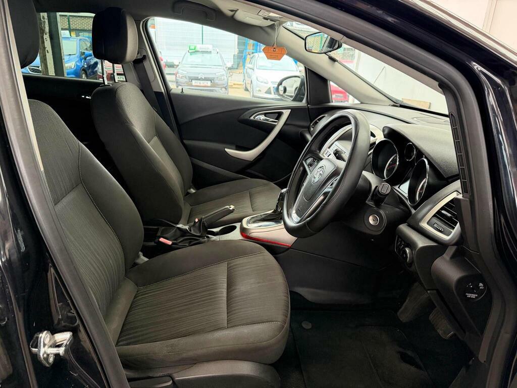Vauxhall Astra 1.8 Design 140 Bhp Silver #16