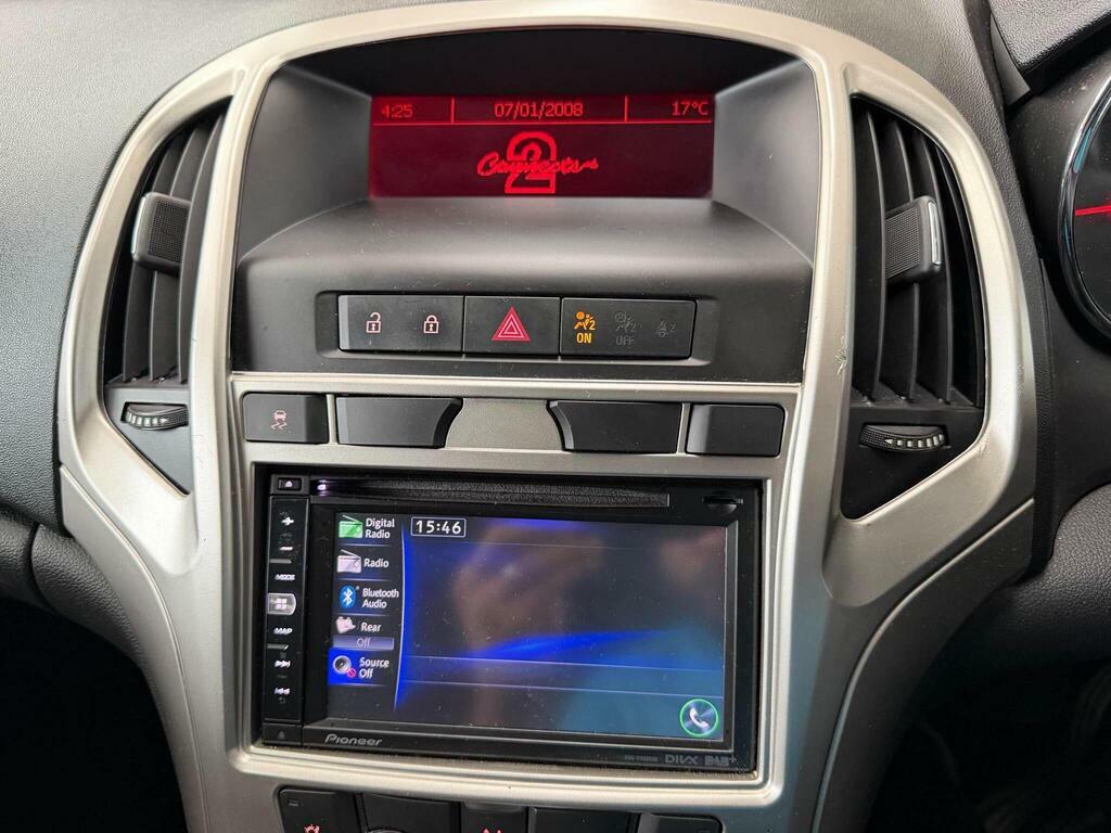 Vauxhall Astra 1.8 Design 140 Bhp Silver #20