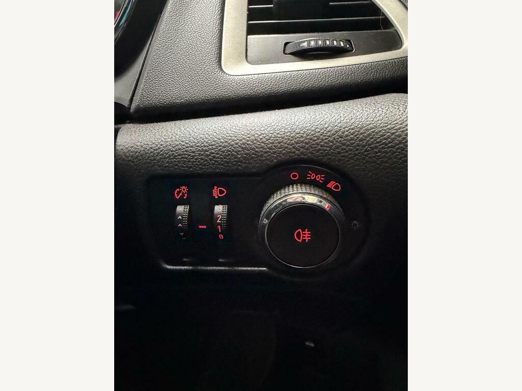 Vauxhall Astra 1.8 Design 140 Bhp Silver #24