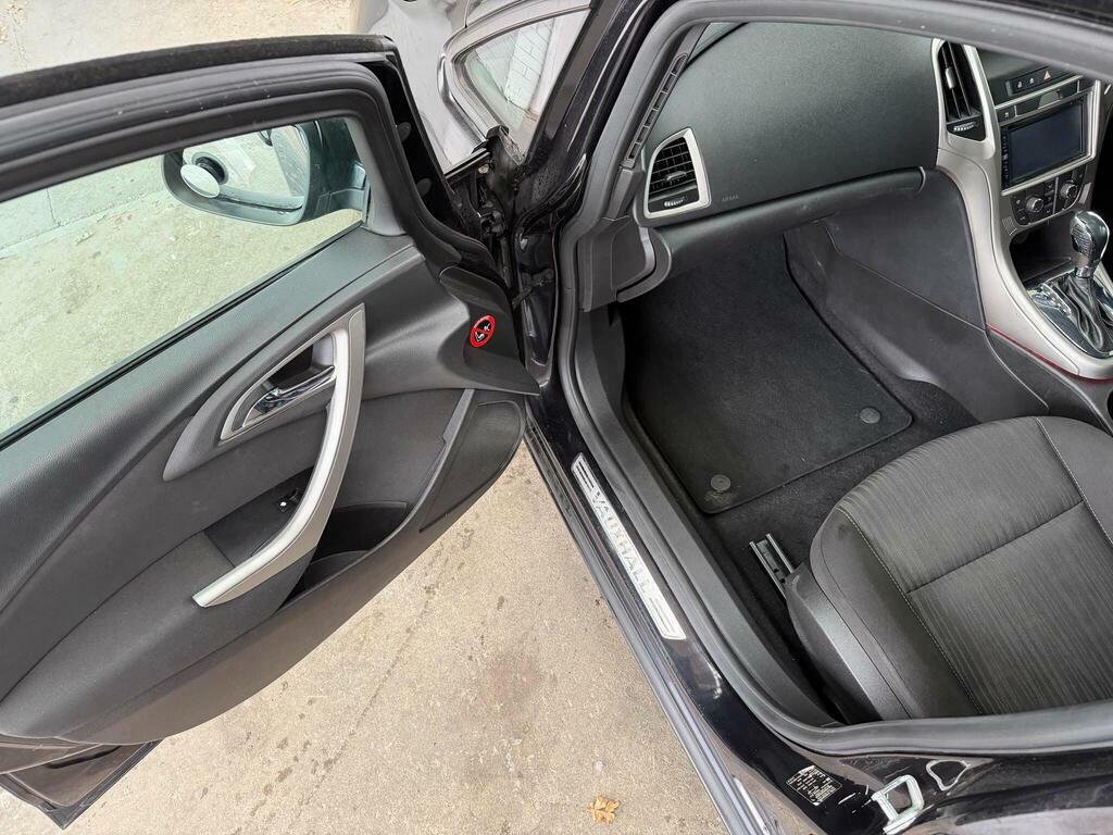 Vauxhall Astra 1.8 Design 140 Bhp Silver #11