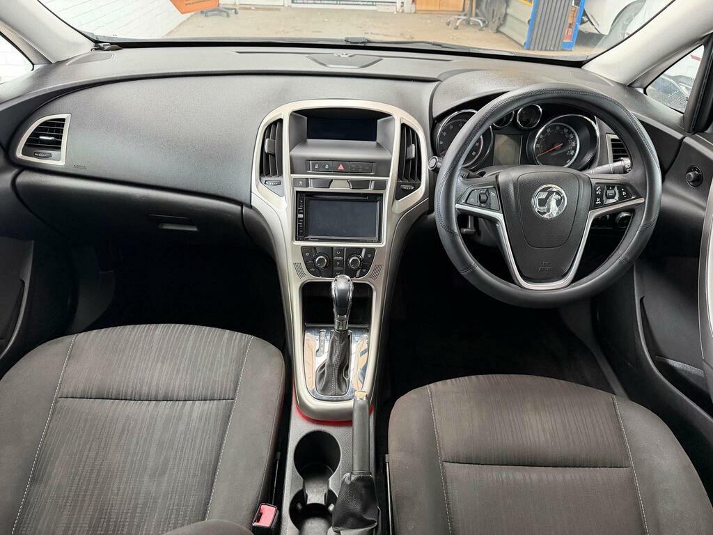 Vauxhall Astra 1.8 Design 140 Bhp Silver #14