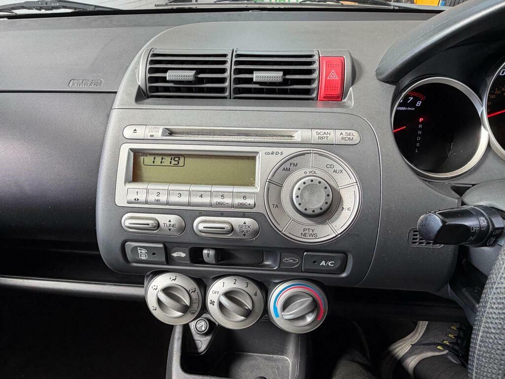 Honda Jazz 1.3 Dsi Se 82 Bhp Black #16