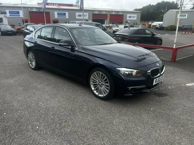 BMW 3 Series 320D Luxury Saloon Blue #2