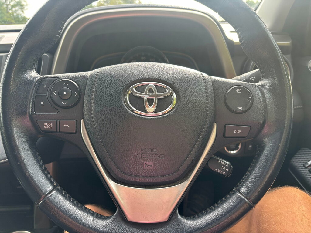 Toyota Rav 4 White #19