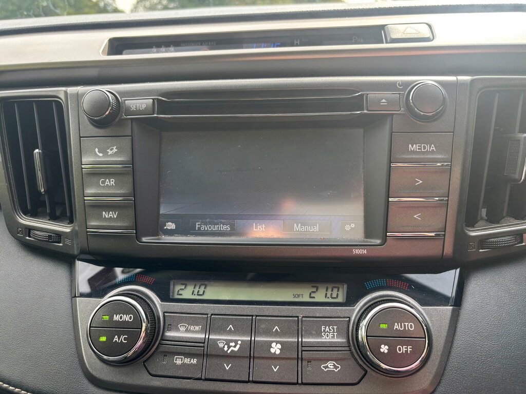 Toyota Rav 4 White #20