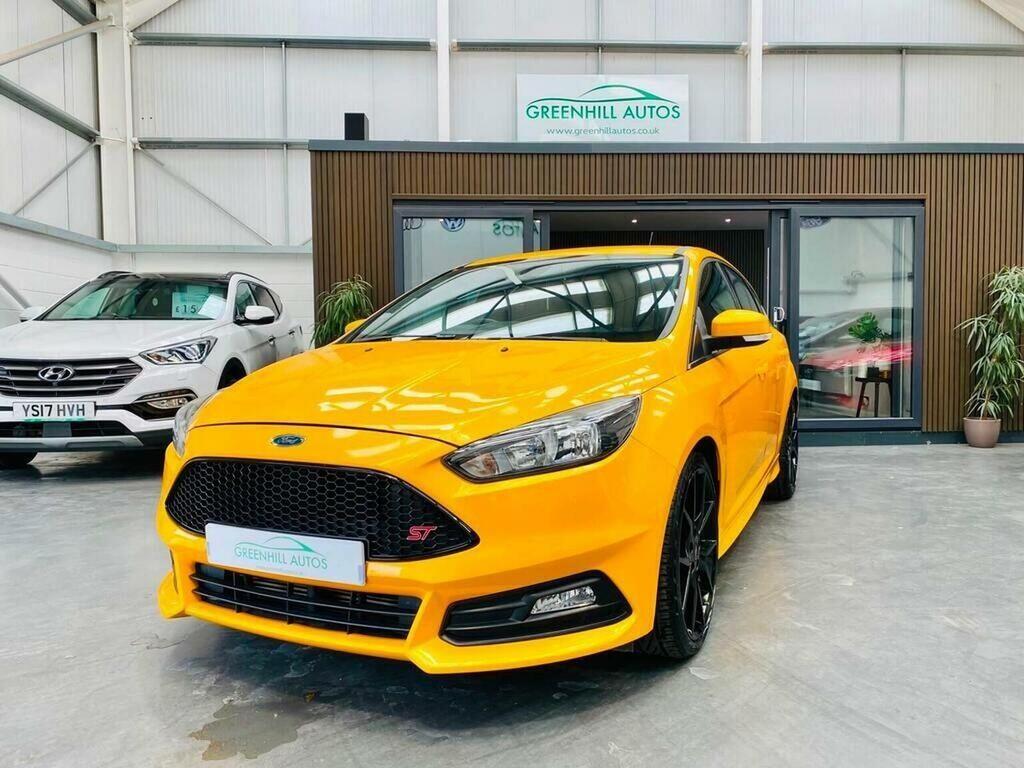 Ford Focus Hatchback 2.0T Ecoboost St-2 Euro 6 Ss 201 Orange