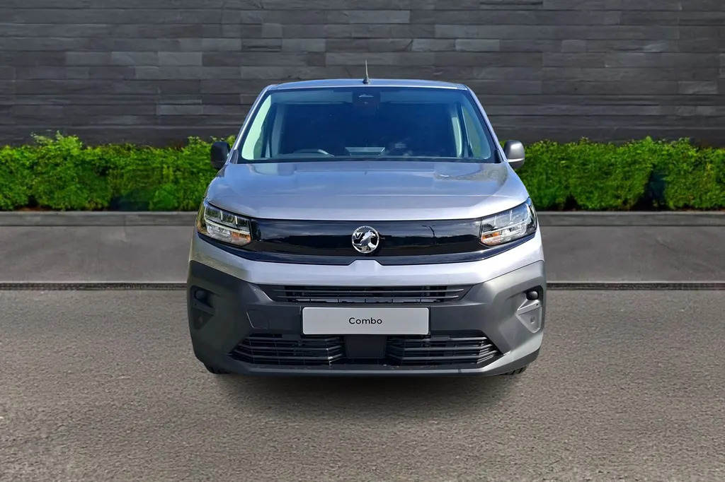 Vauxhall Combo 1.5D 100 Prime Plus H1 Van Silver #2