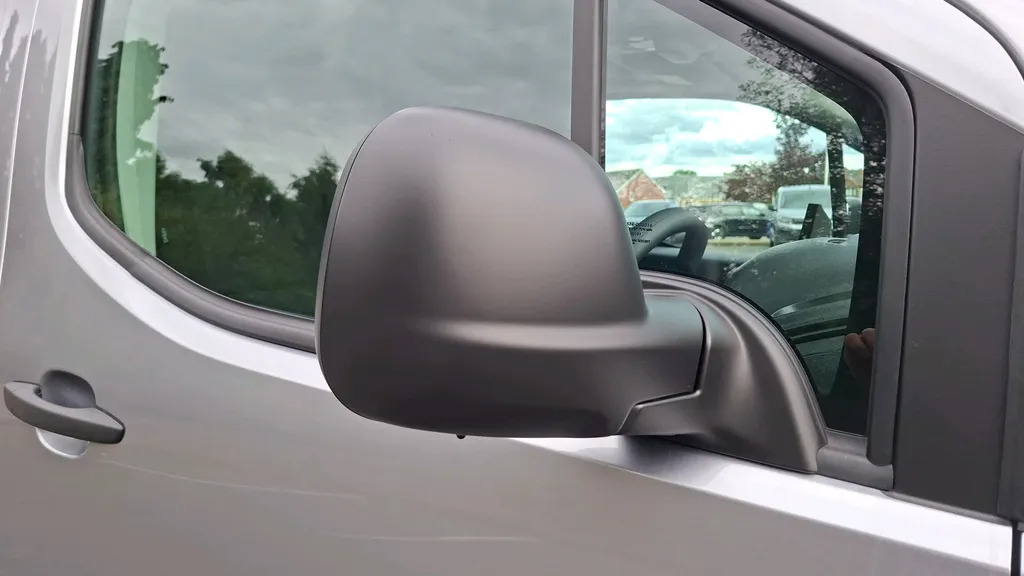 Vauxhall Combo 1.5D 100 Prime Plus H1 Van Silver #6