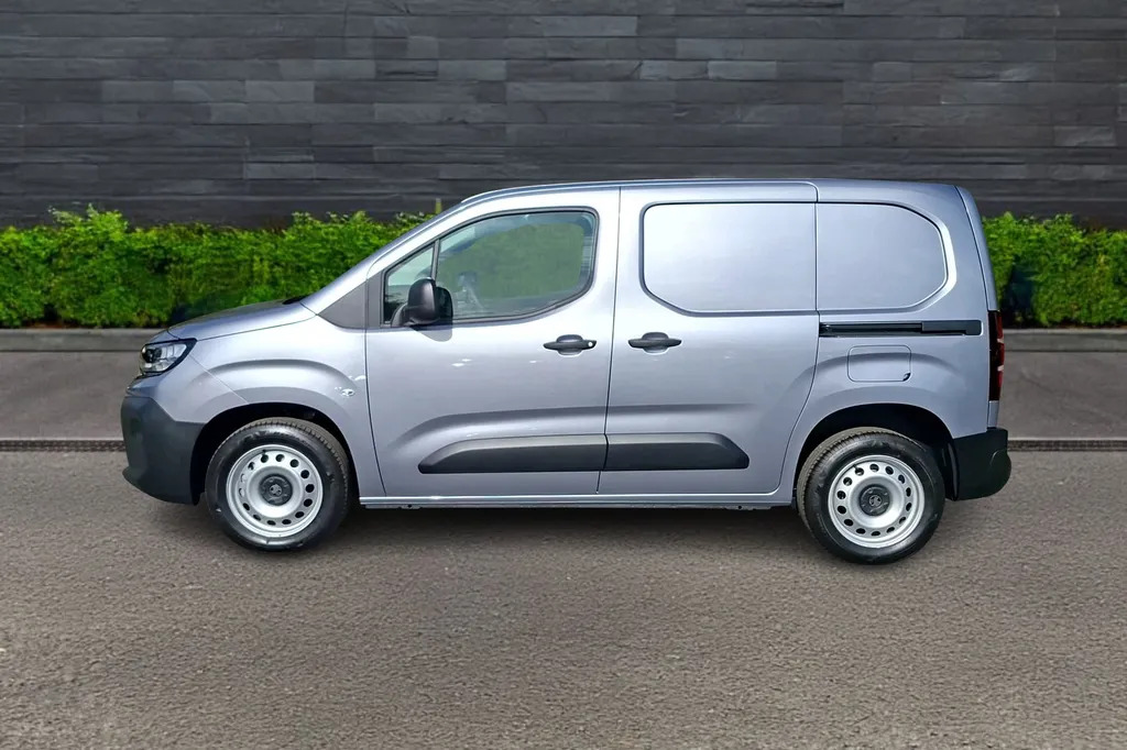 Vauxhall Combo 1.5D 100 Prime Plus H1 Van Silver #2
