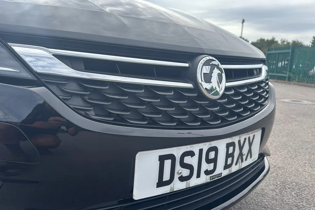 Vauxhall Astra 1.0T Ecotec Sri Nav Red #10