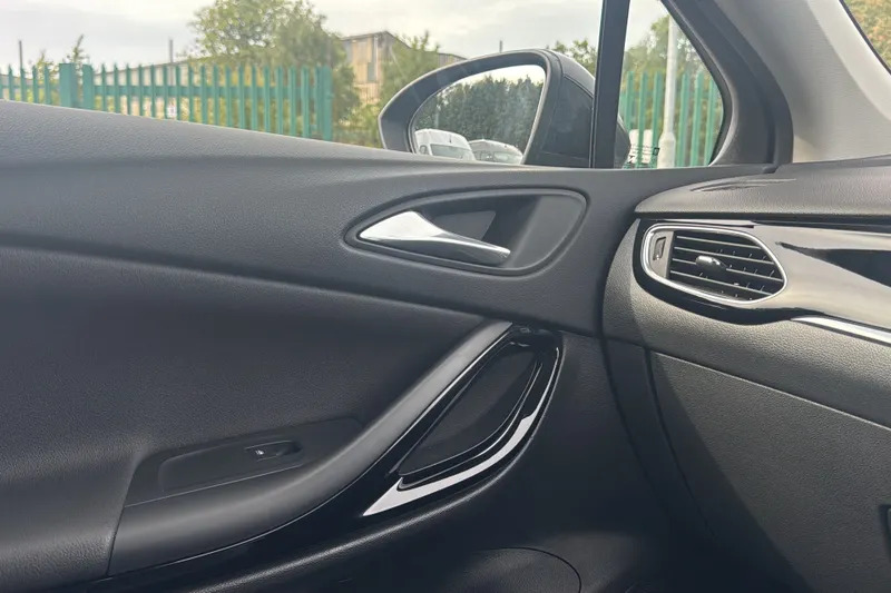 Vauxhall Astra 1.0T Ecotec Sri Nav Red #40