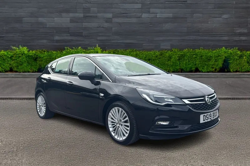 Vauxhall Astra 1.6T 200 Elite Nav Black