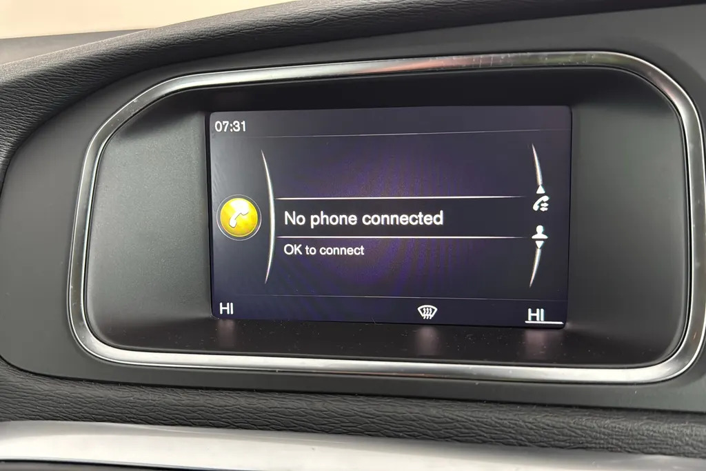 Volvo V40 T2 R-design Pro Silver #35