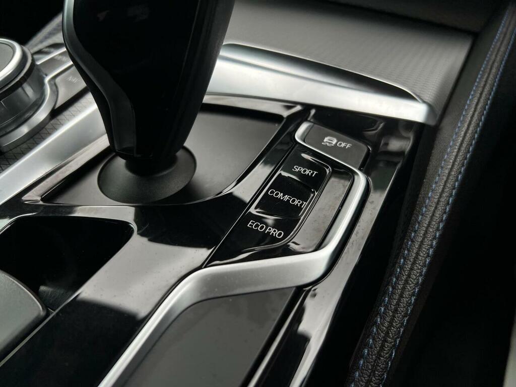 BMW 5 Series 530E Se Black #45
