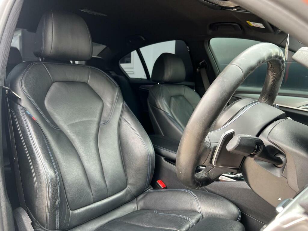 BMW 5 Series 530E Se Black #32