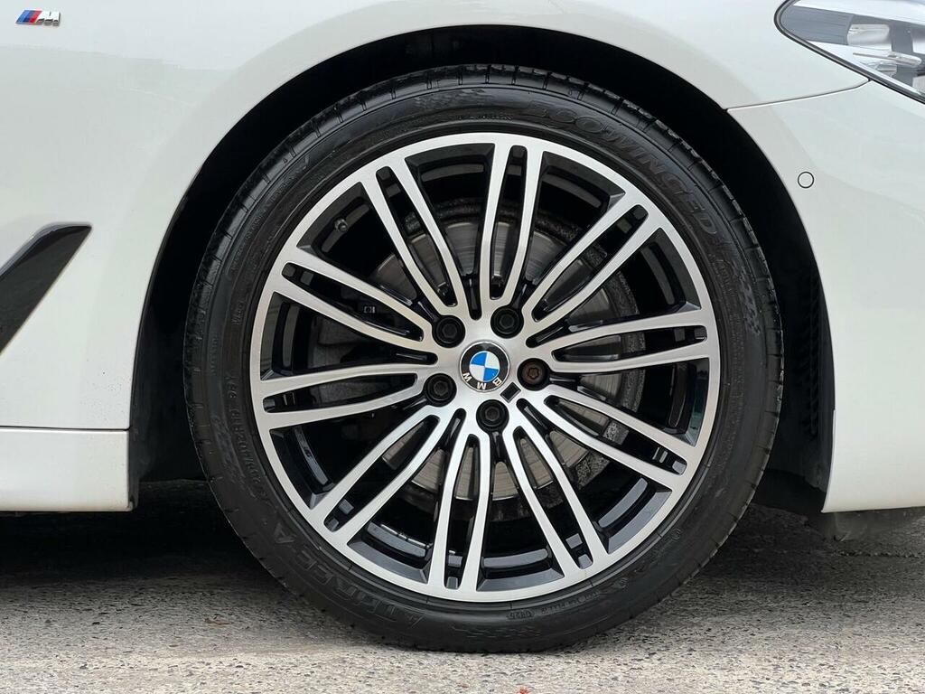BMW 5 Series 530E Se Black #8