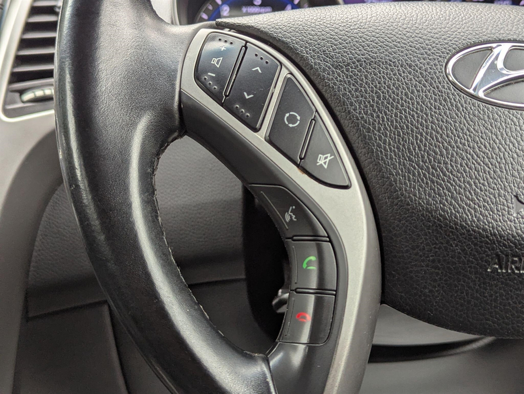 Hyundai I30 Hatchback White #23